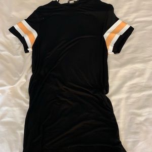 Oversized black t-shirt